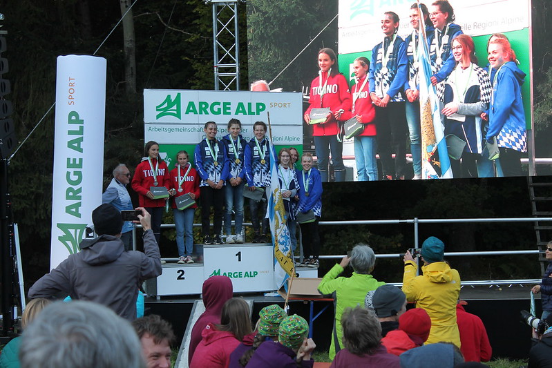 Siegerehrung D-14 (mit Lena Baath 1. und Fina Baath 3.)