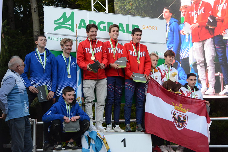 Siegerehrung H-18 (mit Ole Baath)